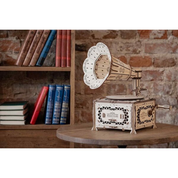 Mechanical 3D wooden-puzzle - Gramophone