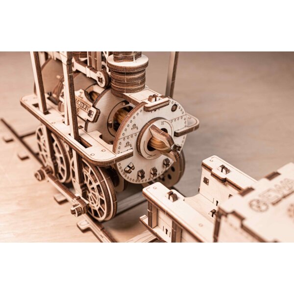 Mechanical 3D wooden-puzzle - Locomotion
