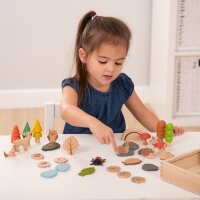 Set di 37 figure in legno a tema forestale