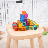 50 cubes en acrylique color&eacute;s et transparents
