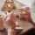 Ensemble de 24 formes g&eacute;om&eacute;triques en bois avec miroir int&eacute;gr&eacute;