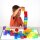 </p>54 cubi di plastica trasparente di diverse dimensioni e colori.</p>