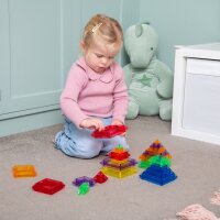 Kit de construction de pyramide de couleur transparente &ndash; 30 pi&egrave;ces
