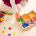Set di 96 forme di insetti in plastica colorata e traslucida, inclusa scatola portaoggetti