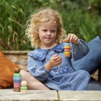 Set con 5 figure in legno colorate da avvitare insieme per giochi di gruppo e di ruolo, inclusa borsa portaoggetti