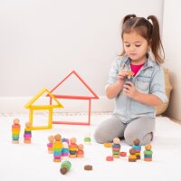 Set with 15 colorful wooden figures to screw together for group & role play including storage bag