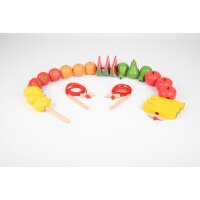 Frutta infilata in legno &ndash; set da 24 pezzi con frutta dipinta a mano e 3 fili