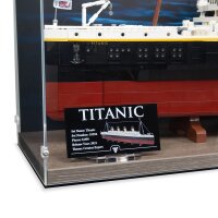 Acryl-Display f&uuml;r LEGO&reg; 10294 Titanic (Mit Hintergrundbild & Holzoptik Boden)