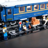 Display in acrilico per LEGO&reg; 21344 The Orient Express (con base nera)