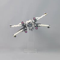 Supporto in acrilico per modelli LEGO&reg; (angolato 18 cm di altezza)