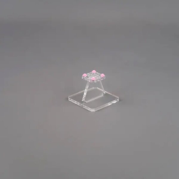 Acrylic stand for LEGO&reg; models (flat 4 cm high)