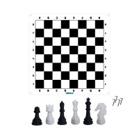 Gioco di scacchi strategico in formato XXL con campo di gioco di 158 x 158 cm, per interni ed esterni a partire dai 3 anni.