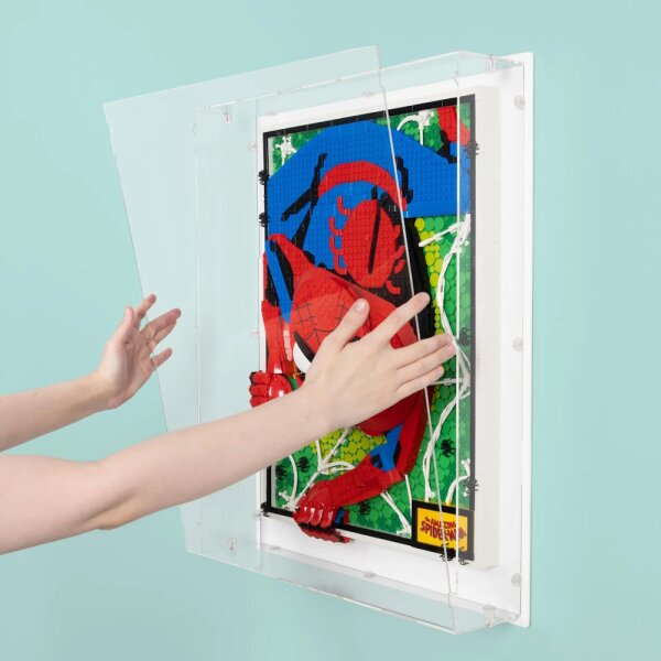 Acrylic wall display for LEGO&reg; 31209 The Amazing Spider-Man (with white background)
