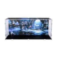 Acryl-Display f&uuml;r LEGO&reg; 76304 Batman Forever Batmobil X  (Mit Hintergrundbild & schwarzem Boden)