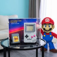 Display in acrilico per LEGO&reg; 72046 Game Boy (con immagine di sfondo e base nera)